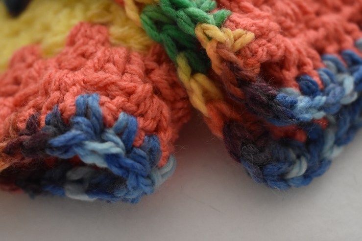 rainbow granny square green centerDSC_0036.JPG